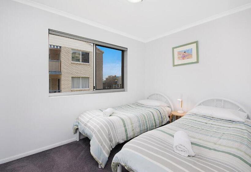 آپارتمان 2 خوابه با چشم‌انداز دریا, Joanne Apartments