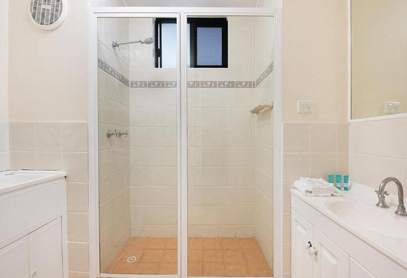 آپارتمان اقتصادی دو خوابه, Joanne Apartments