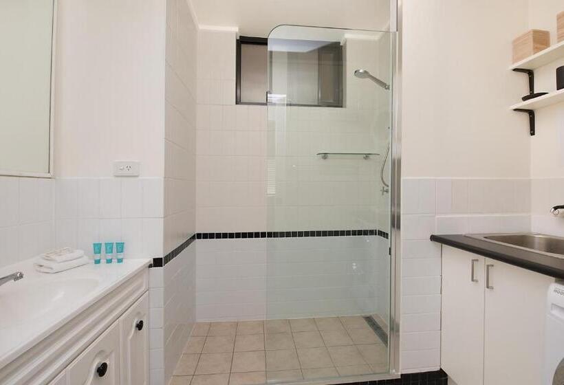 آپارتمان 2 خوابه, Joanne Apartments