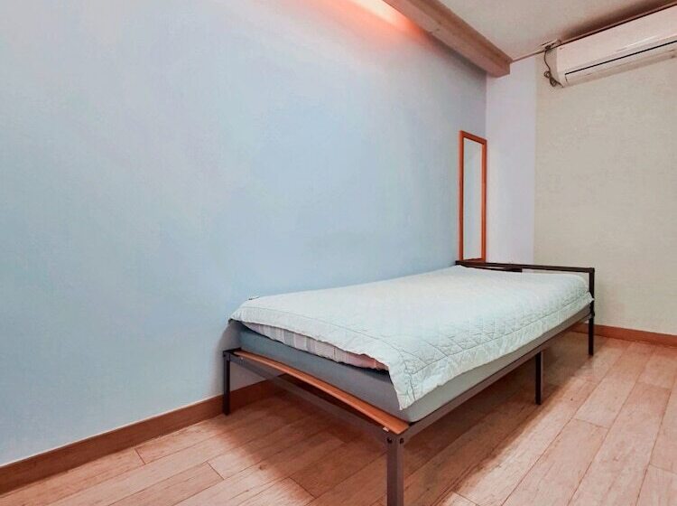 اتاق استاندارد یک نفره, Guesthouse The Hill