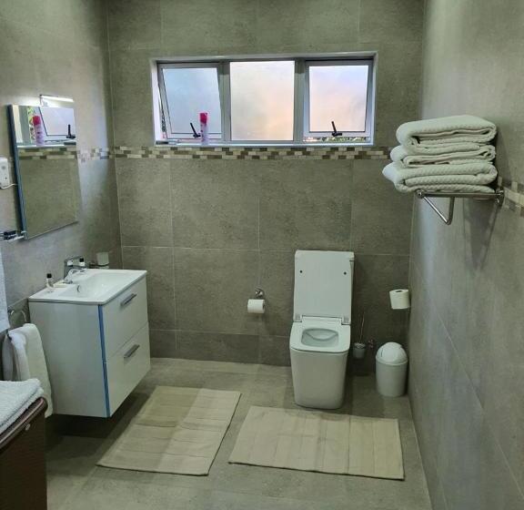 기본룸, Sunnyridge Lodge