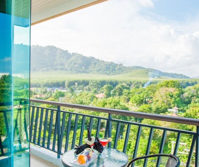 استودیوی لوکس, Grand Nai Harn Suites