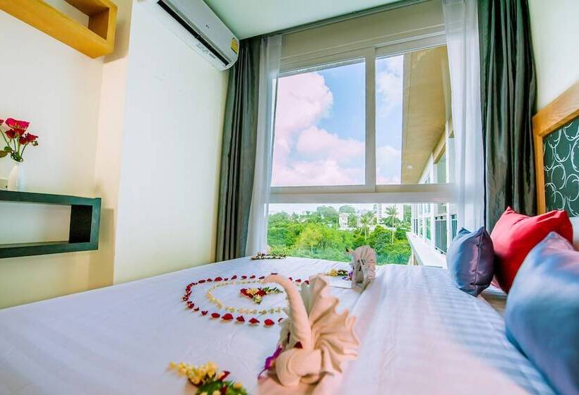 استودیوی لوکس, Grand Nai Harn Suites