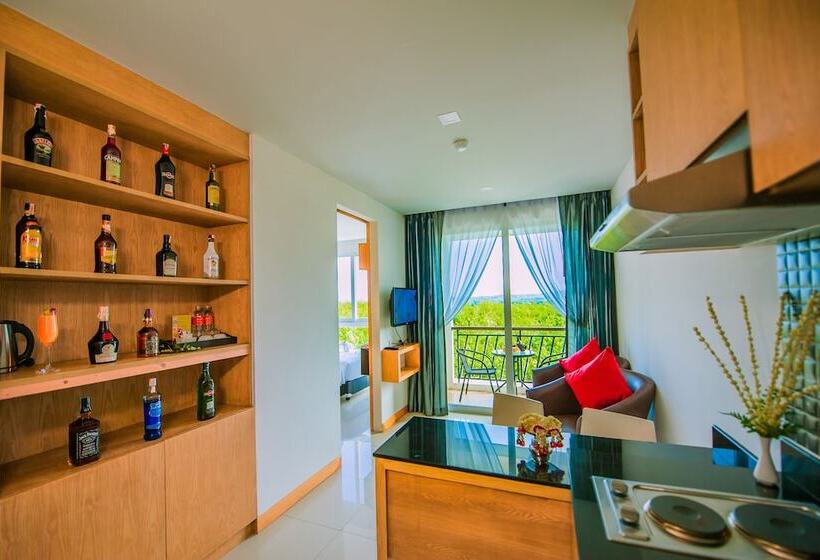 استودیوی لوکس, Grand Nai Harn Suites