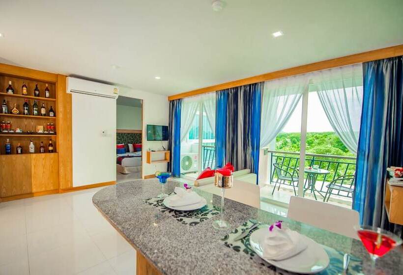 سوئیت خانواده 2 خوابه, Grand Nai Harn Suites