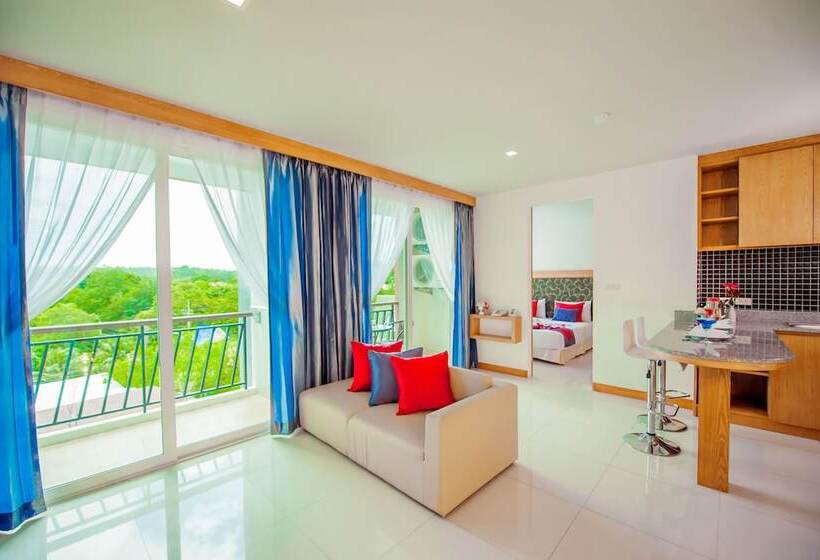 سوئیت خانواده 2 خوابه, Grand Nai Harn Suites
