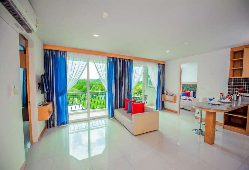 سوئیت خانواده 2 خوابه, Grand Nai Harn Suites
