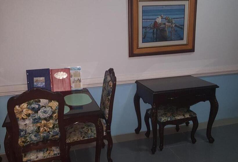이그제큐티브 룸, Kokomos Suites