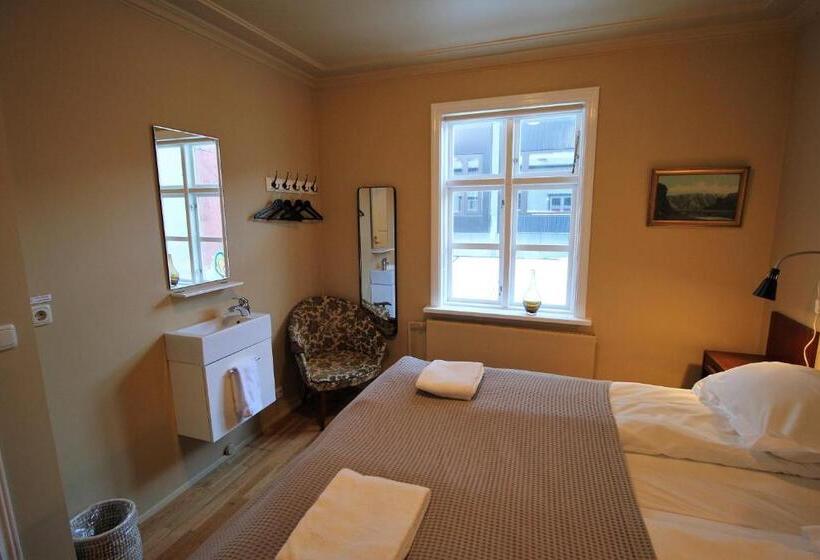 اتاق استاندارد با سرویس بهداشتی مشترک, Grettir Guesthouse