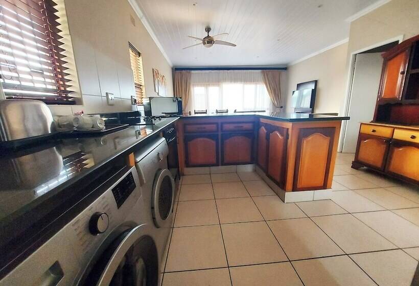 Апартаменты 3 Спальни, Perna Perna Mossel Bay