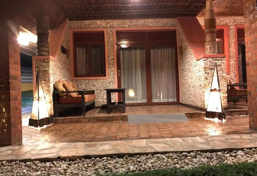 اتاق استاندارد, Inside Afrika Boutique