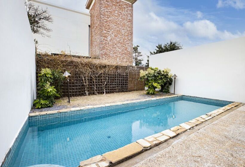 1 Bedroom Duplex Villa, Olle Resort