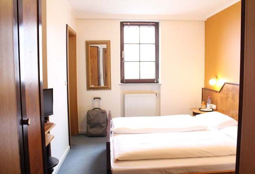 Номер Economy, Hauser Der Villa Italia