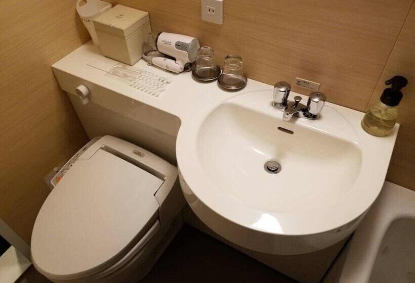 Quarto Estandar, Candeo Hotels Matsuyama Okaido