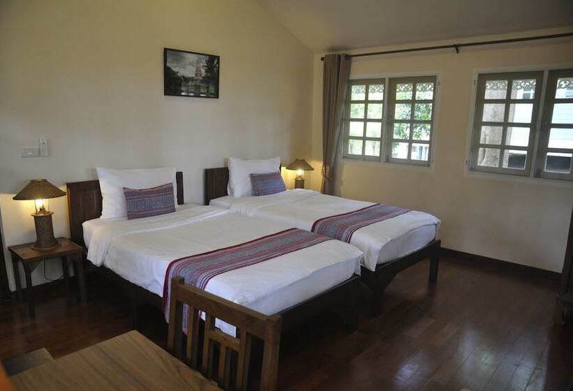 اتاق لوکس, Monoceros Resort