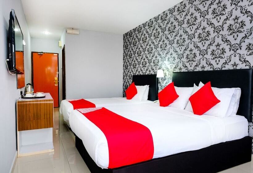 سوییت سوپریور, Grand City Hotel II