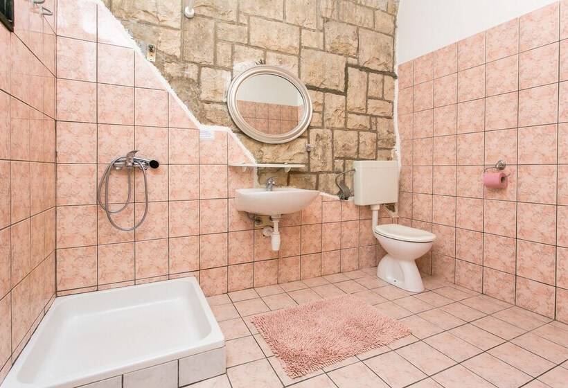 Апартаменты 1 Спальня Вид на Море, Guest House Busurelo