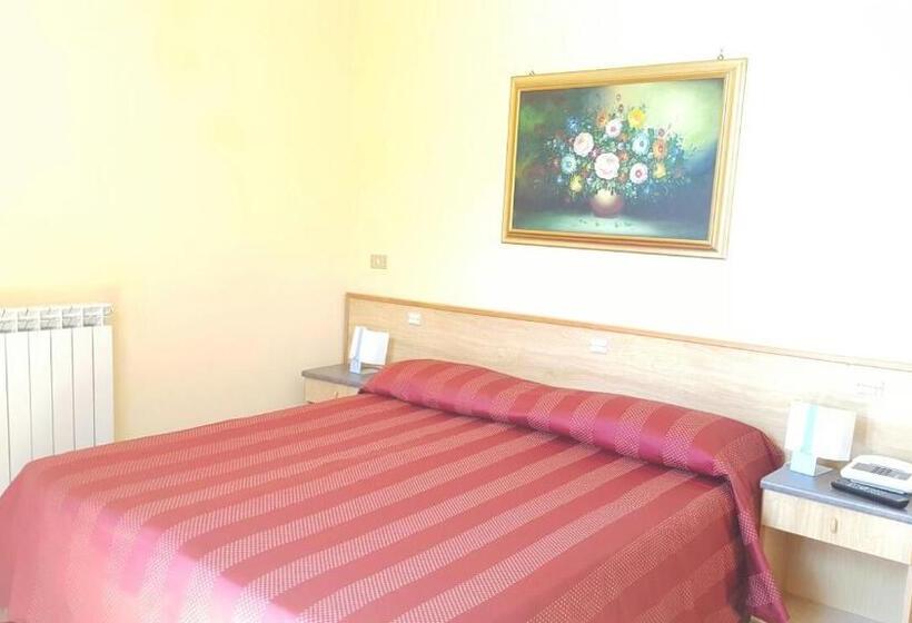 اتاق استاندارد, Albergo Savoia