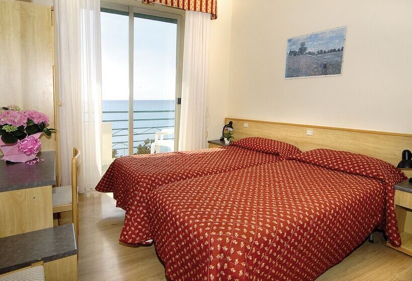 اتاق استاندارد یک نفره, Albergo Savoia