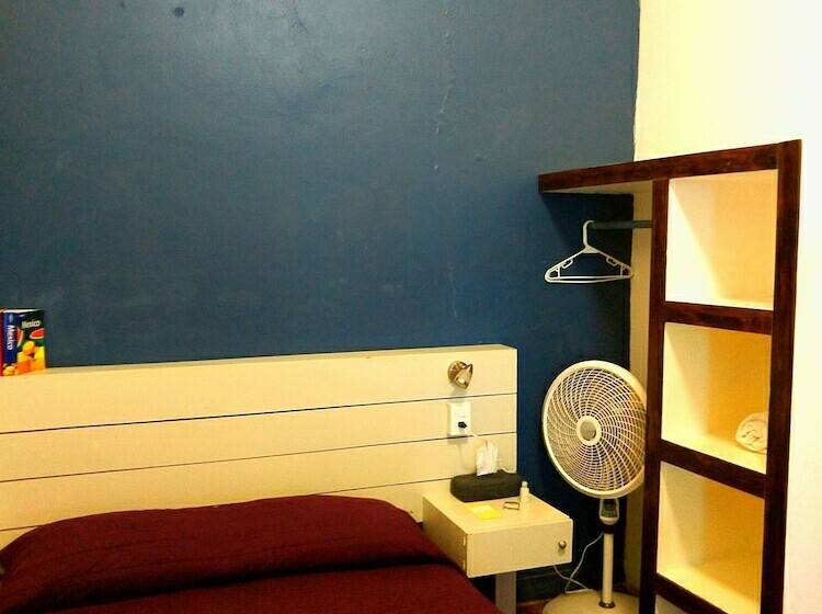 اتاق استاندارد با سرویس بهداشتی مشترک, Hostel Hospedarte Centro