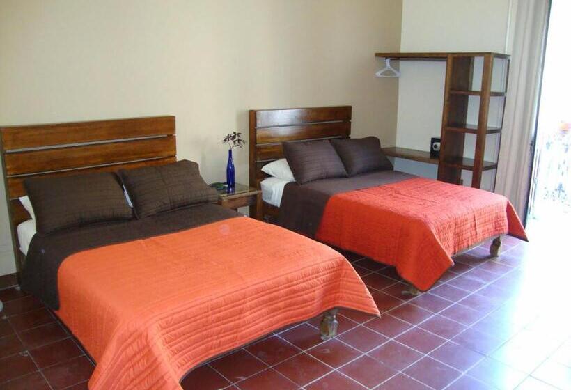 اتاق استاندارد چهارنفره با سرویس بهداشتی مشترک, Hostel Hospedarte Centro