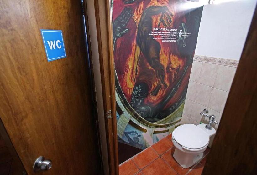 اتاق استاندارد چهارنفره با سرویس بهداشتی مشترک, Hostel Hospedarte Centro