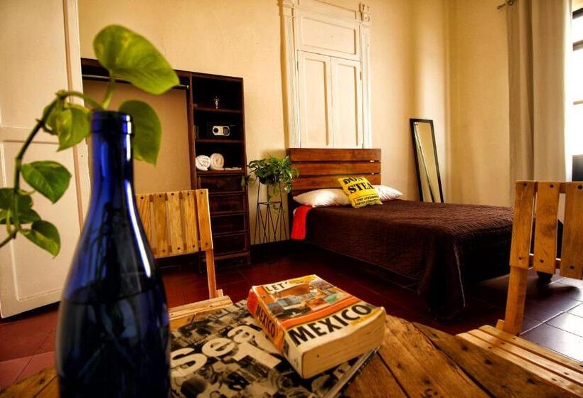 اتاق استاندارد با سرویس بهداشتی مشترک, Hostel Hospedarte Centro