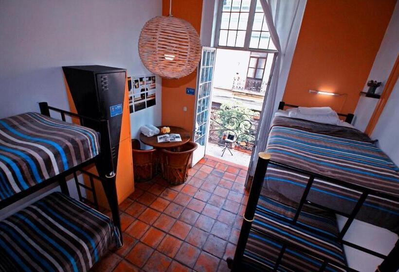 اتاق استاندارد چهارنفره با سرویس بهداشتی مشترک, Hostel Hospedarte Centro