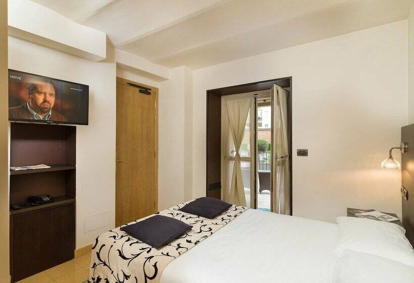 غرفة قياسية, Orologio Living Apartments