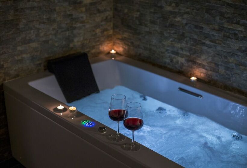 اتاق لوکس, Aquarooms Luxury Suites