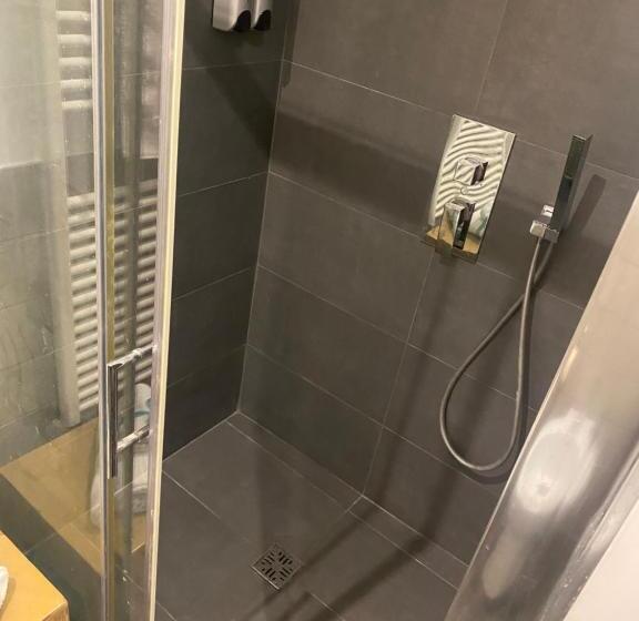 اتاق لوکس, Aquarooms Luxury Suites