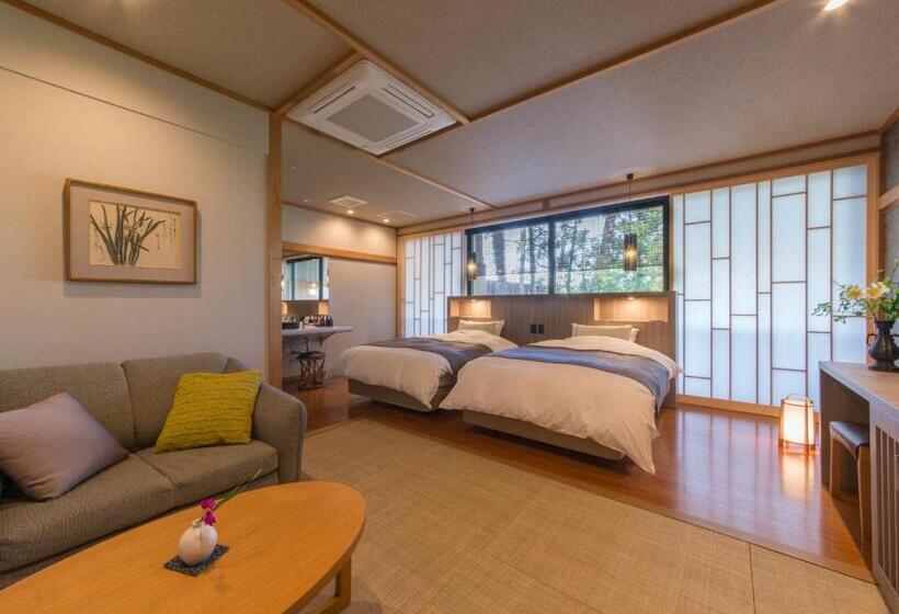 标准间, Grandia Housen