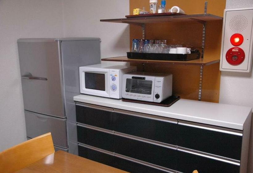 اتاق استاندارد با سرویس بهداشتی مشترک, Kamikatsura House