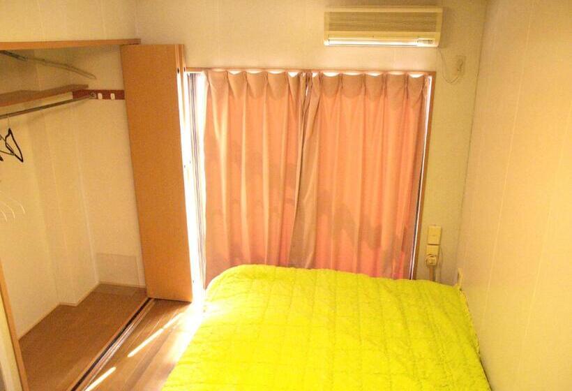اتاق استاندارد با سرویس بهداشتی مشترک, Kamikatsura House