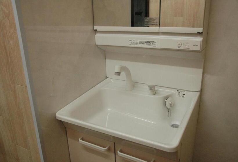 اتاق خانوادگی با سرویس بهداشتی مشترک, Kamikatsura House