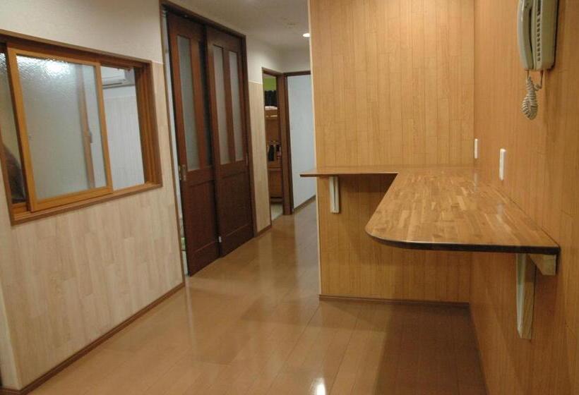اتاق خانوادگی با سرویس بهداشتی مشترک, Kamikatsura House