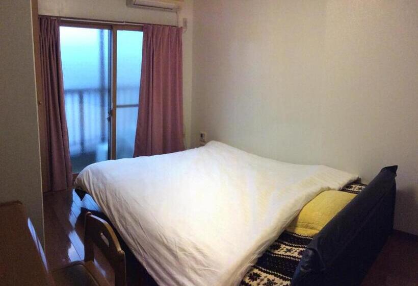 اتاق استاندارد با سرویس بهداشتی مشترک, Kamikatsura House