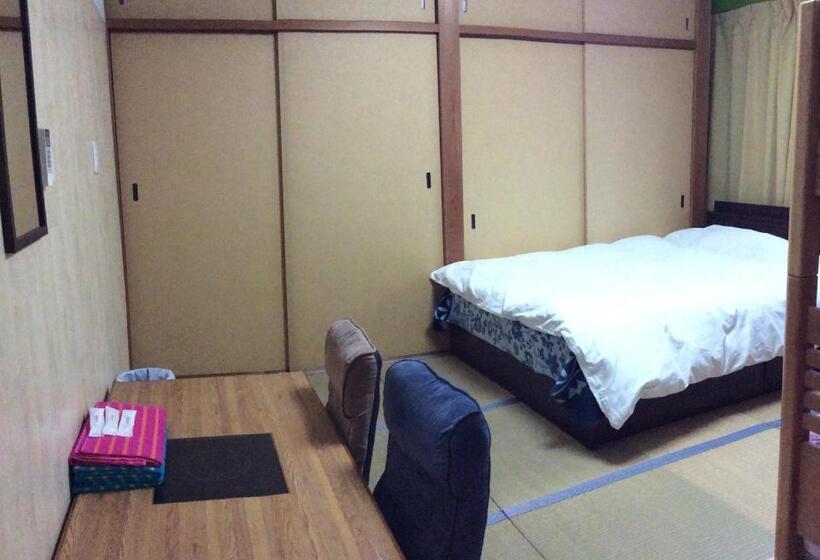اتاق خانوادگی با سرویس بهداشتی مشترک, Kamikatsura House