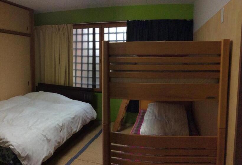 اتاق خانوادگی با سرویس بهداشتی مشترک, Kamikatsura House