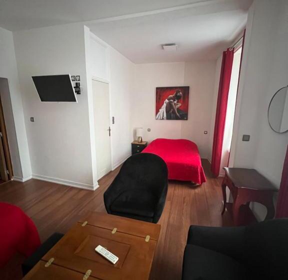 Четырехместный Номер Стандарт, Hôtel De La Gare