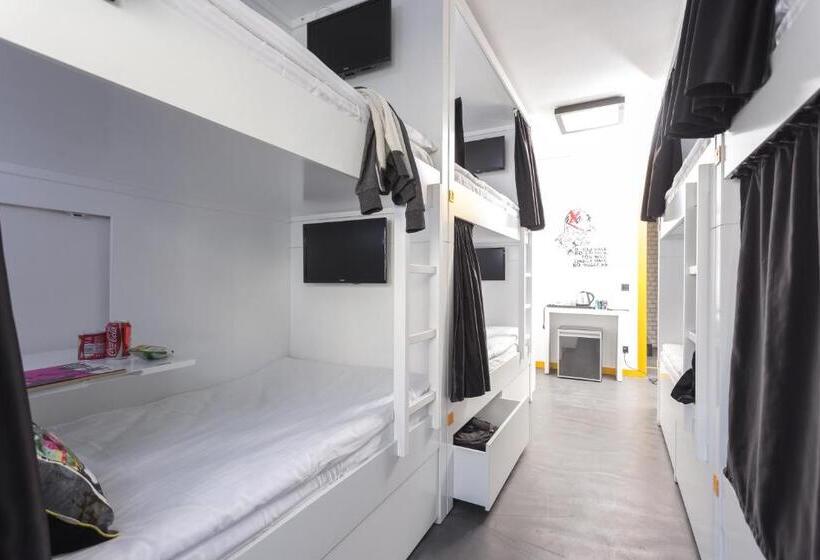 공동 객실, Inn 14 Hostel