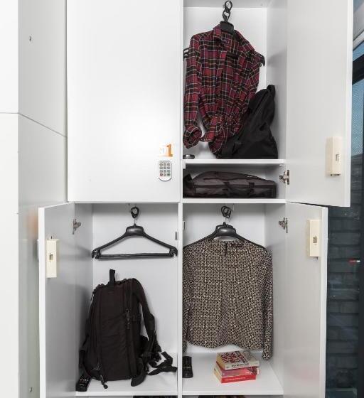 공동 객실, Inn 14 Hostel