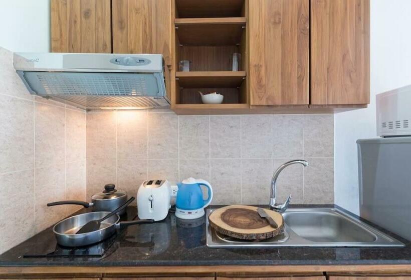اتاق لوکس با چشم‌انداز دریا, Mountain Seaview Luxury Apartments