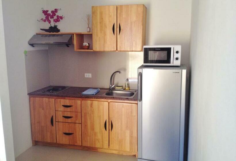 اتاق لوکس با چشم‌انداز دریا, Mountain Seaview Luxury Apartments