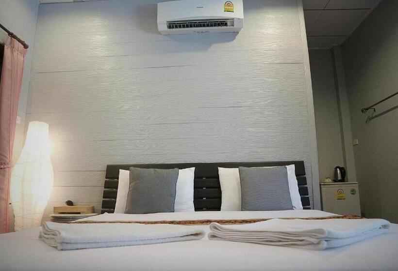 Quarto Estandar com Sacada, Marina Hut Guest House