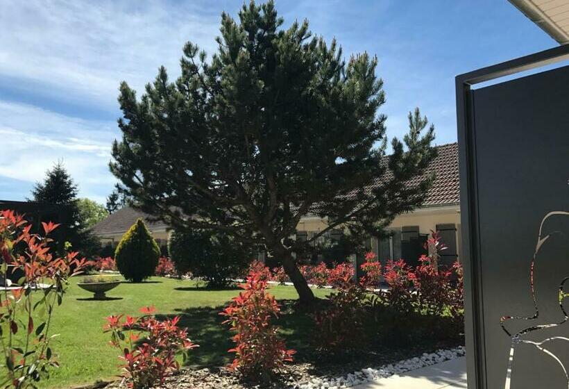 Апартаменты 1 Спальня, Hôtel Le Clos Badan