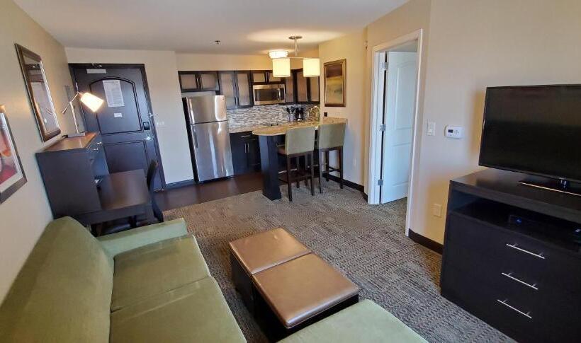 Люкс, Staybridge Suites Eau Claire   Altoona, An Ihg