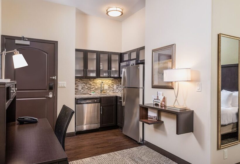 Студия Стандарт, Staybridge Suites Eau Claire   Altoona, An Ihg