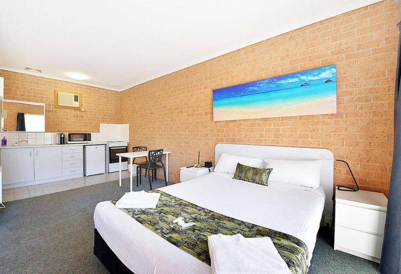 Номер Deluxe, Cranbourne Motor Inn
