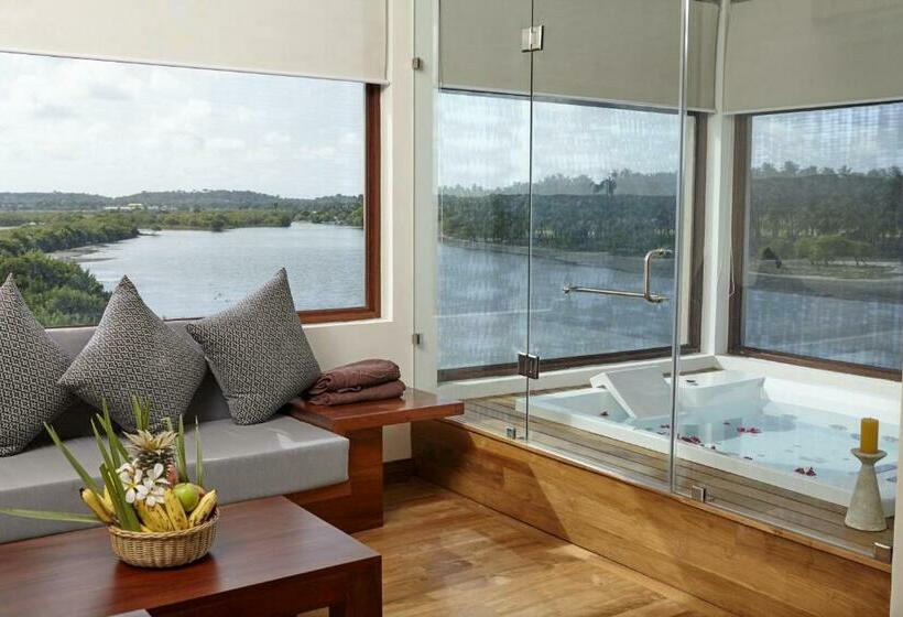 주니어 스위트, Amaranthe Bay Resort & Spa
